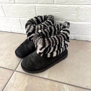 Girls zebra Ugg’s